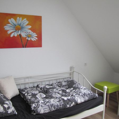 Moeblierte Dachgeschosswohnung In Ruhiger Lage Zu Vermieten ヴェッツラー エクステリア 写真