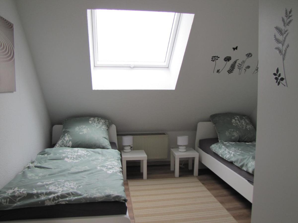 Moeblierte Dachgeschosswohnung In Ruhiger Lage Zu Vermieten ヴェッツラー エクステリア 写真
